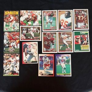 14 MINT KANSAS CHIEF Assortment of NFL Collector Trading Cards
